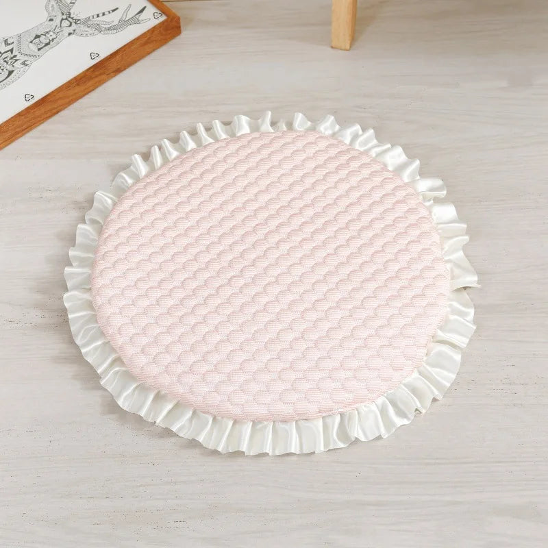 Breathable Ruffled Ice Silk Cooling Pet Mat For Cats And Dogs
